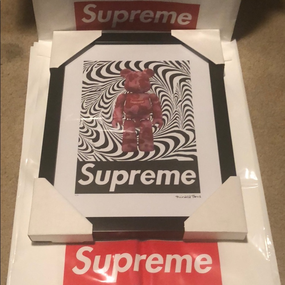 Fairchild Paris Supreme Bearbrick Limited Edition - Picture 1 of 5